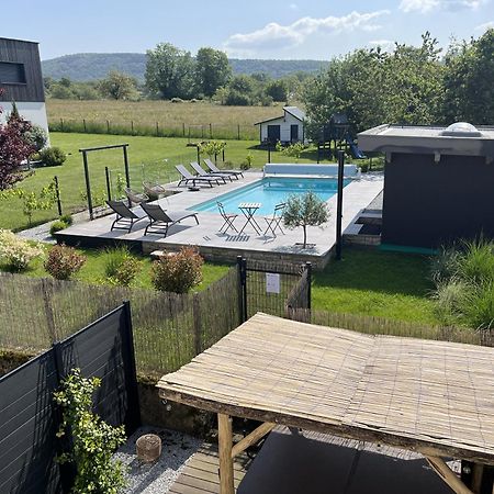 Chouzelot Appart-Hotel N 3 Avec Terrasse, Piscine, Petit-Dejeuner Et Parking Prive מראה חיצוני תמונה