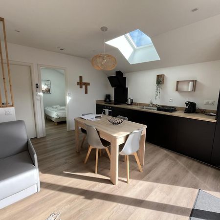 Chouzelot Appart-Hotel N 3 Avec Terrasse, Piscine, Petit-Dejeuner Et Parking Prive מראה חיצוני תמונה
